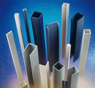 Profilés en PVC gris, blanc, noir
